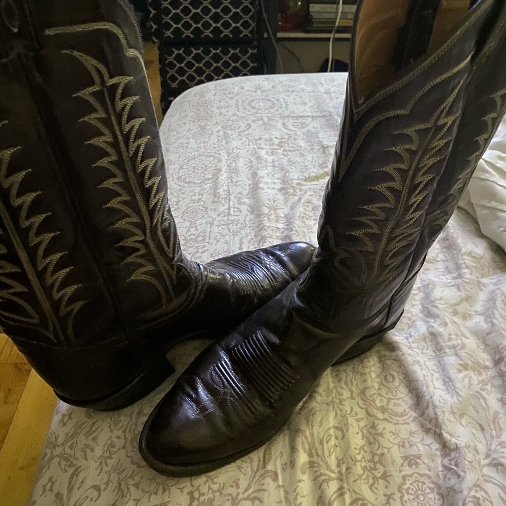 Tony lama cowboy boots